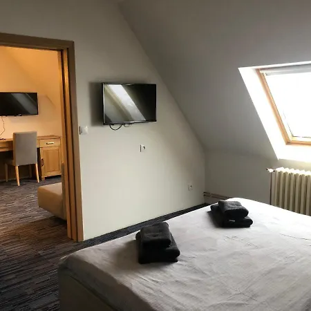 žalý 3*