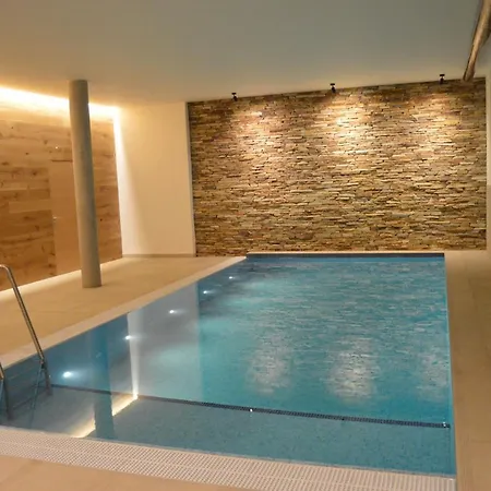 Hotel Zaly 3*