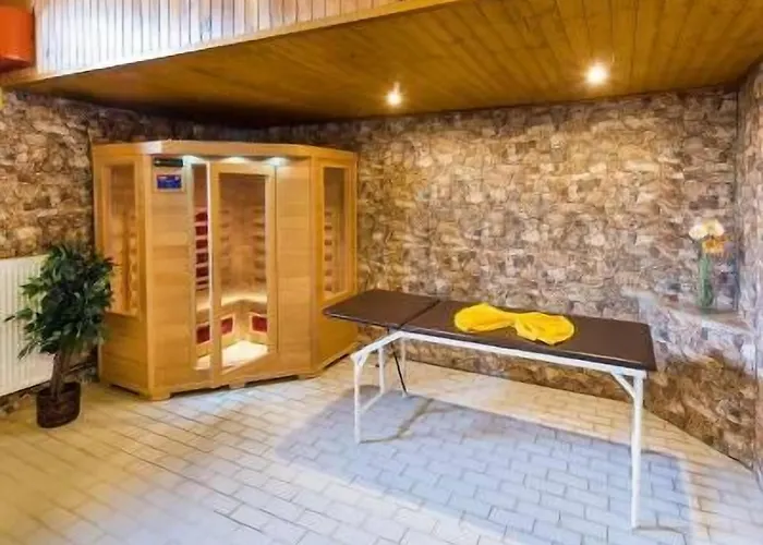 Zaly Hotel